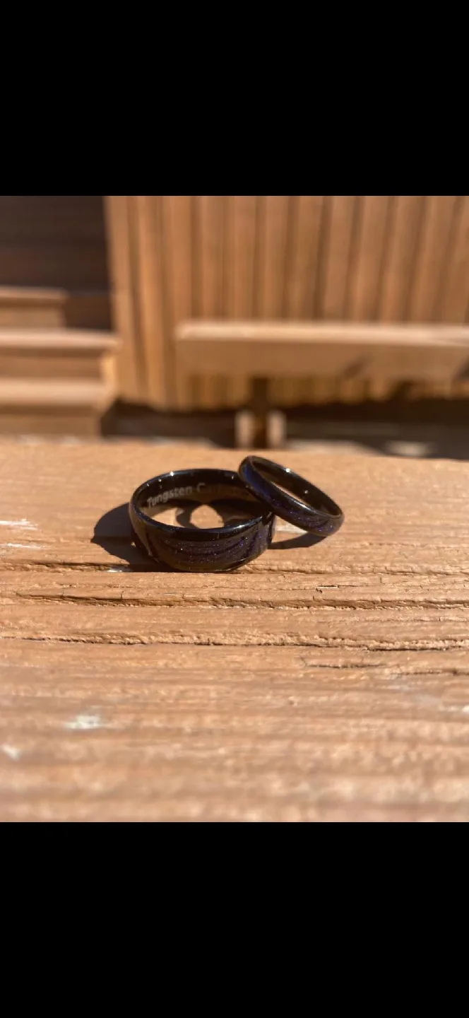 deep space couples tarnish free ring set with ring box image indicator(8)