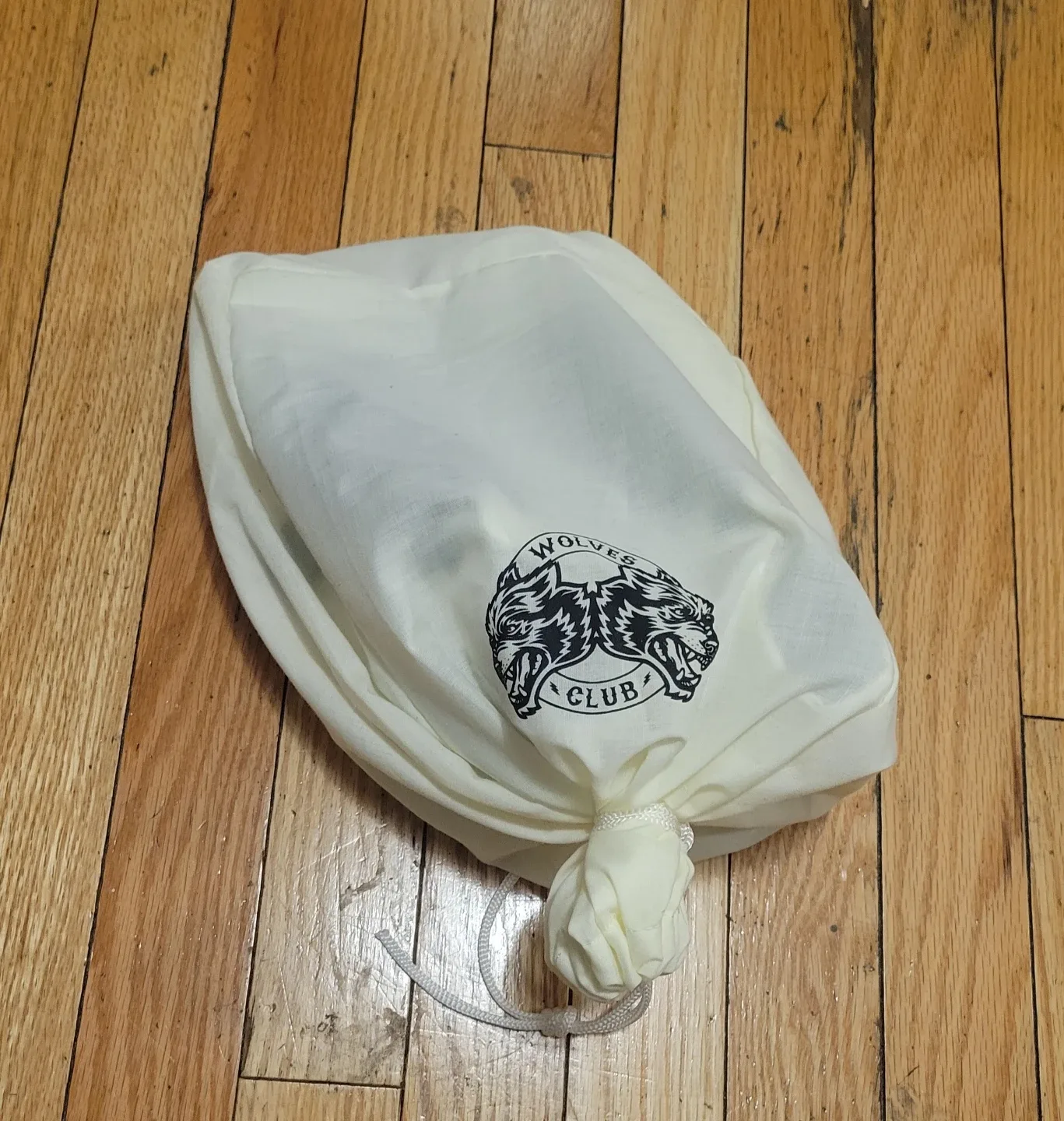 Wolves Club White High Top Sneakers size 5 men image indicator(2)