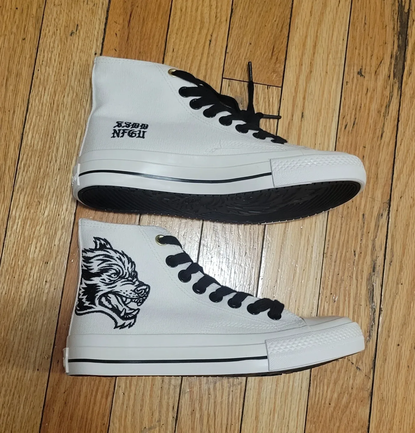 Wolves Club White High Top Sneakers size 5 men image indicator(4)