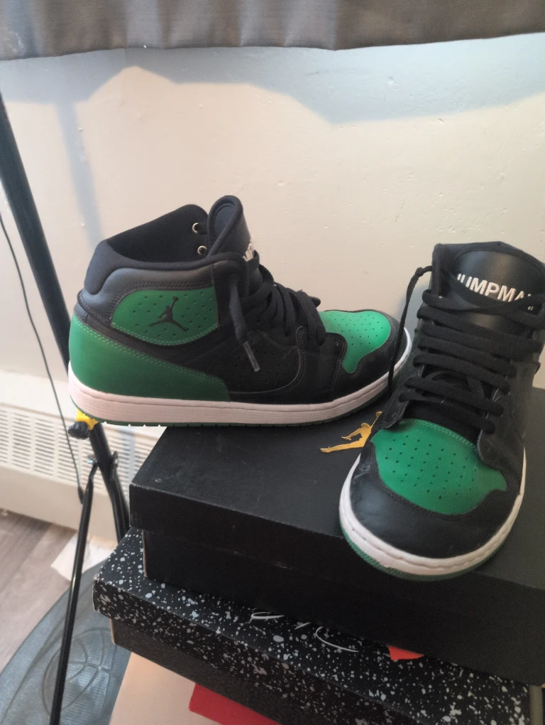 Jordan Jumpman Green/Black sighed by Jah Morant - photo 2