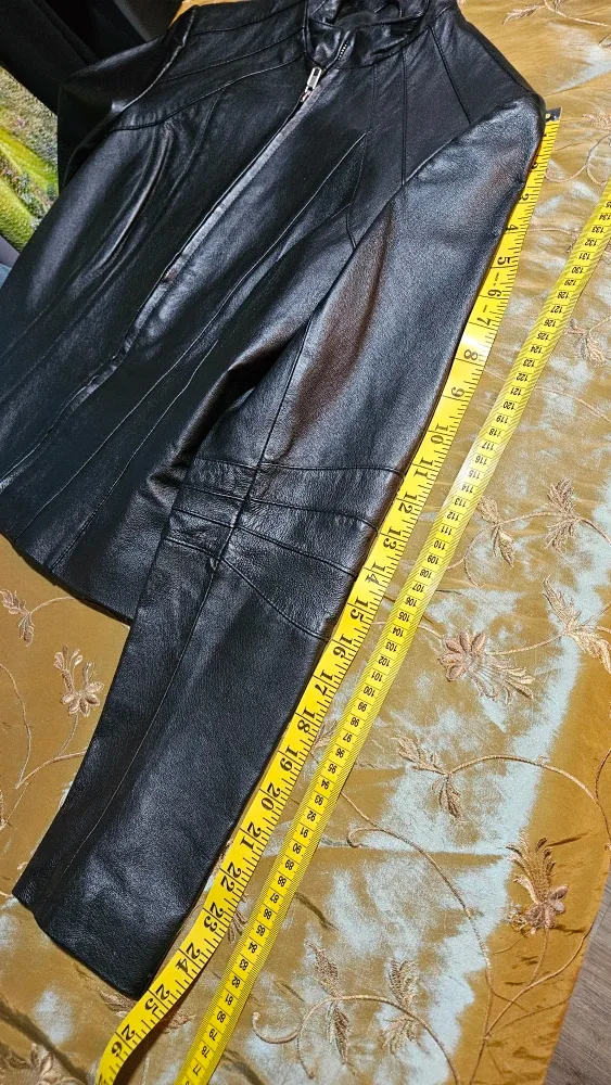 Black Leather Jacket image indicator(4)