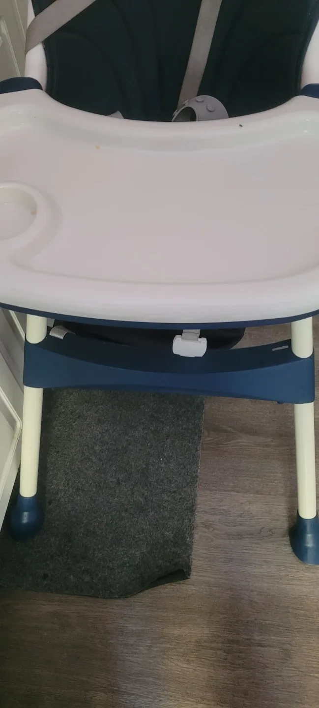 High Chair - White and Blue🥕 image indicator(2)