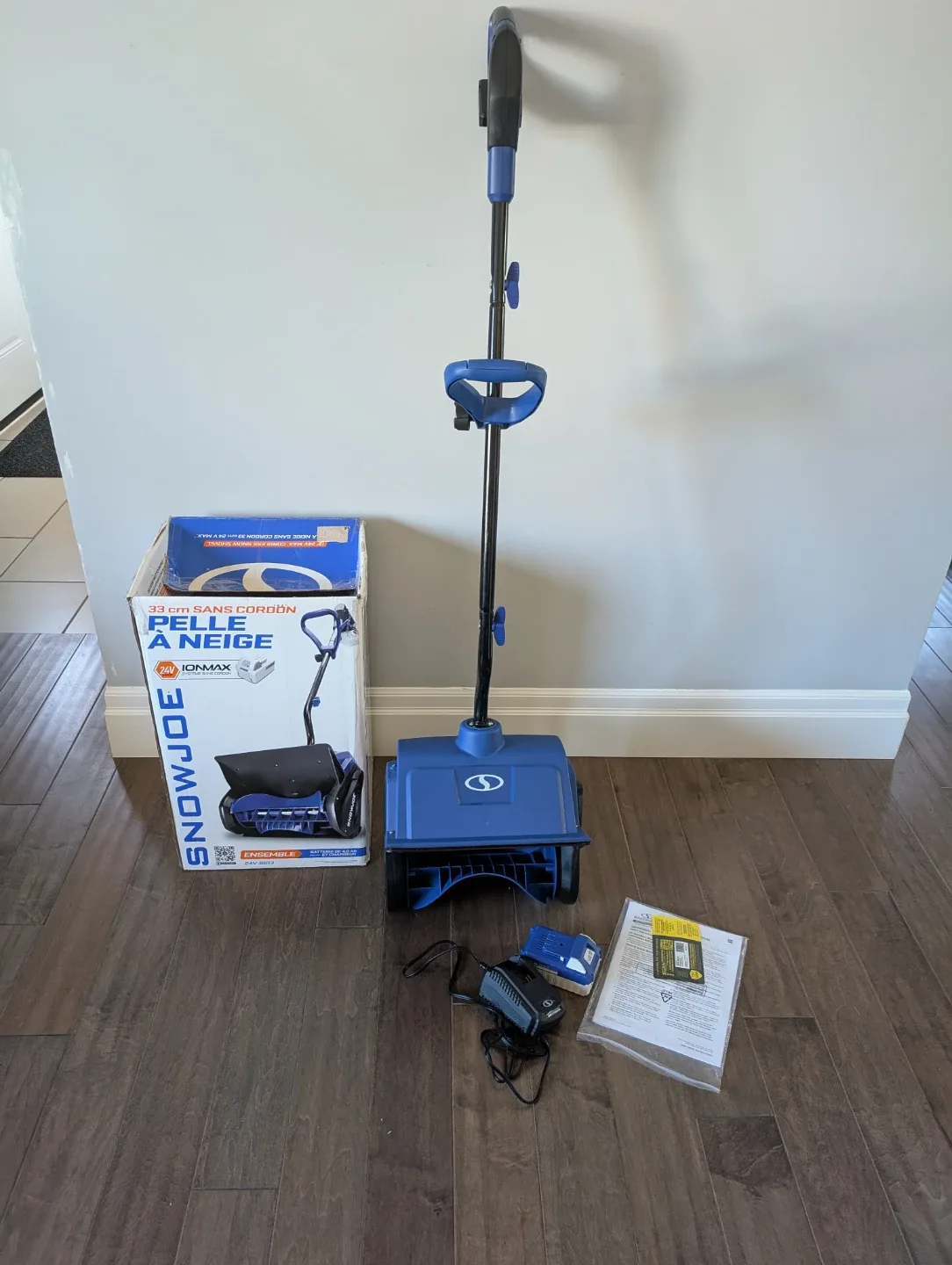 Snow Joe 24V Cordless Electric Snow Shovel For Sale 🥕 image indicator(2)