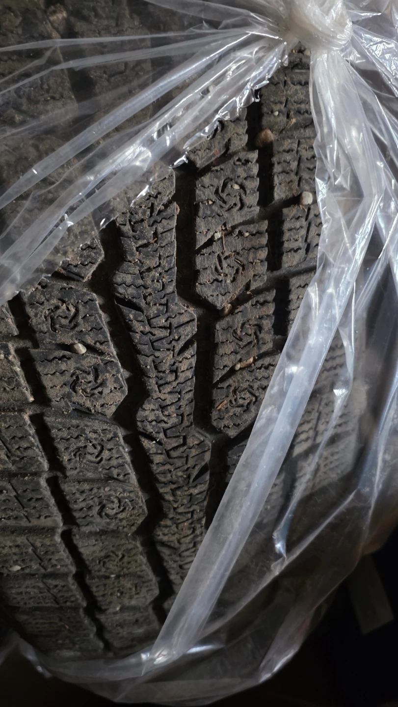 Used Tire - 225/55R19 99H - photo 2