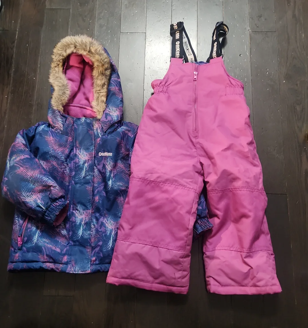 OshKosh B'gosh Snowsuit - Size 3T