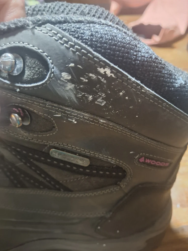 Womans Woods Winter Boots - Size 8 - photo 3