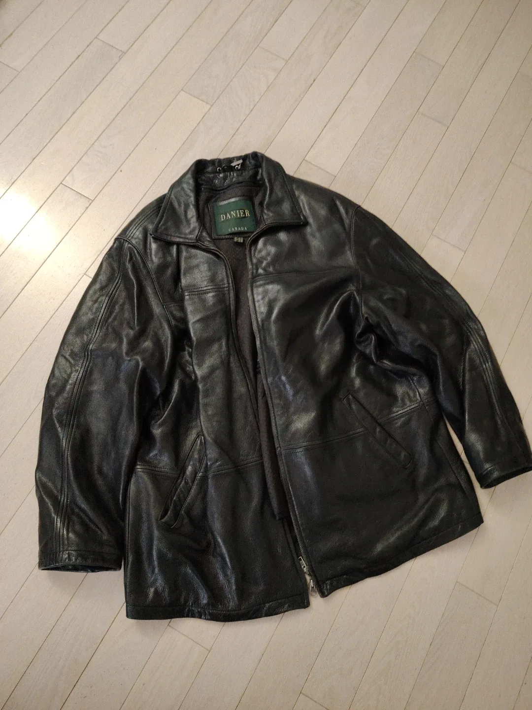 🥕Danier Leather Jacket XL/TG image indicator(3)