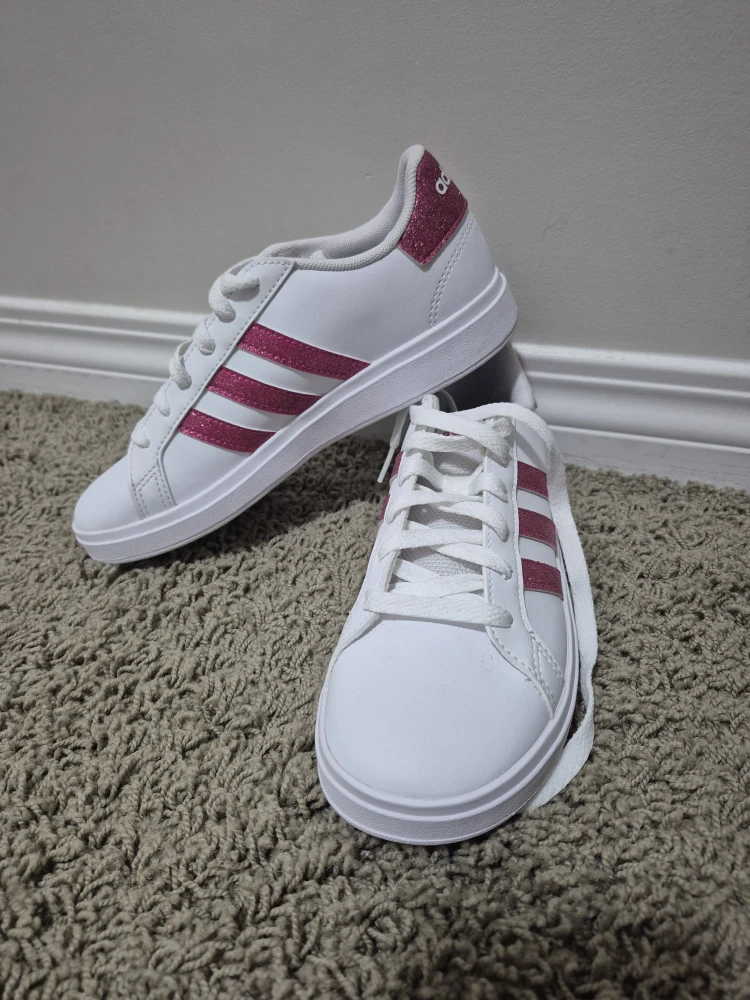 Adidas Hoops 3.0 Low Youth Sneakers - Size 4 and 4.5 - photo 2