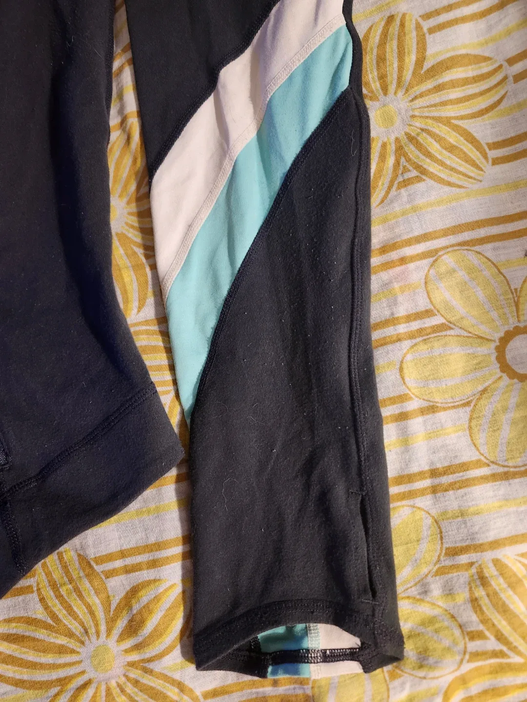 Lululemon Half Moon Hooded Jacket in Coal Gray and Angel Blue image indicator(3)