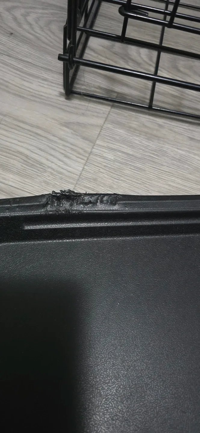 Black Wire Dog Crate image indicator(3)