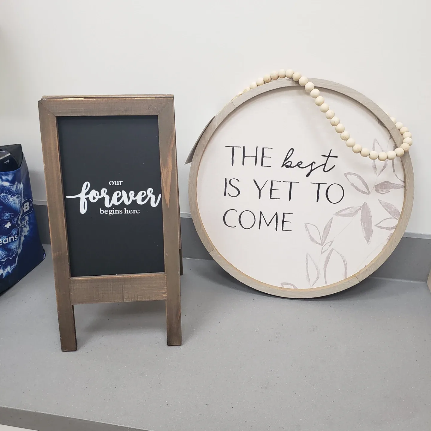 Home Decor Signs - 'Forever' & 'Best is Yet to Come'