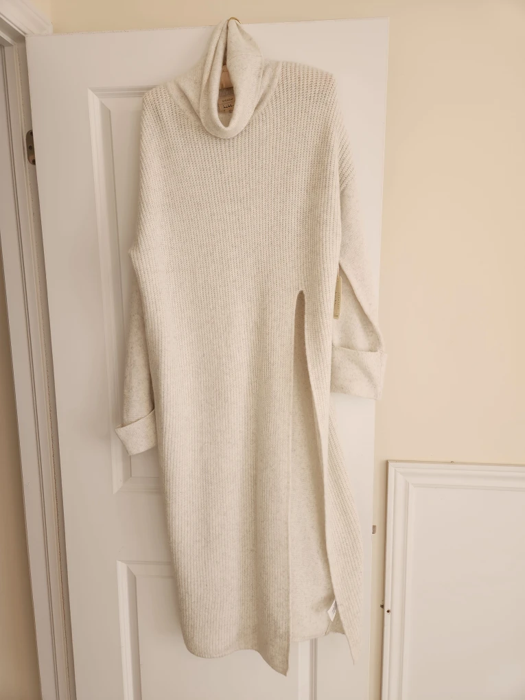 Artelier Nicole Miller Knit Dress.  Size Large - photo 2