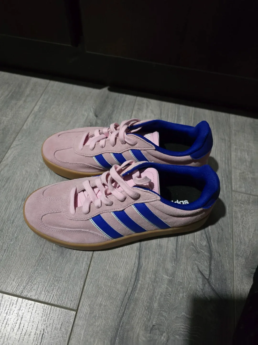 Adidas Samba Rose Pink Shoes, Size 8 image indicator(2)