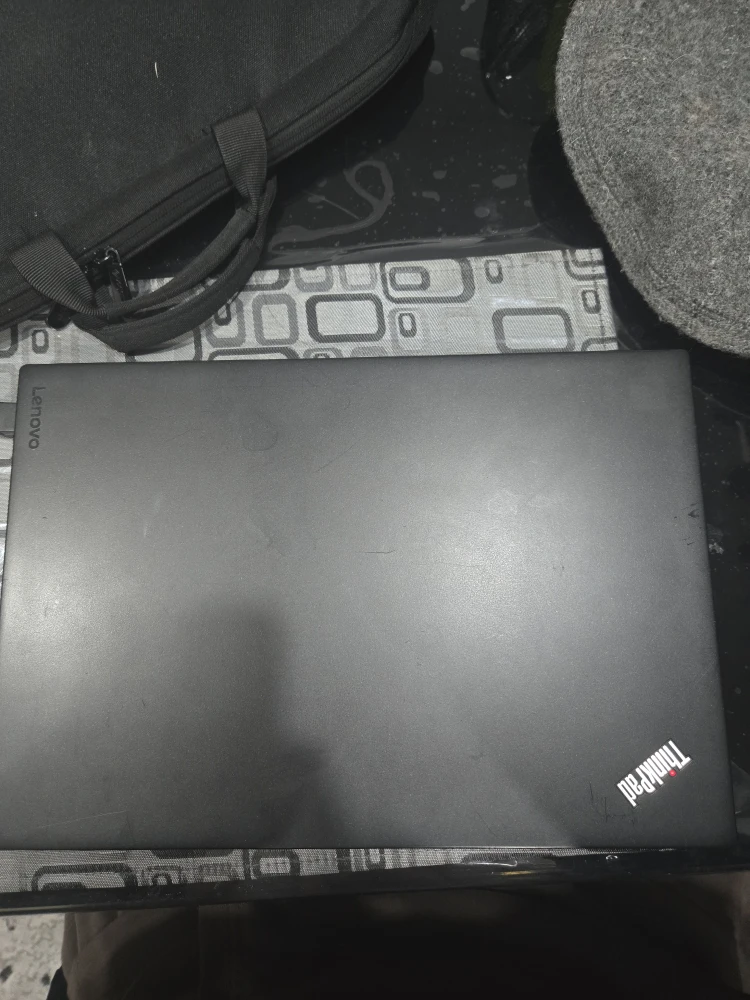 Lenovo ThinkPad T470s Laptop - photo 2