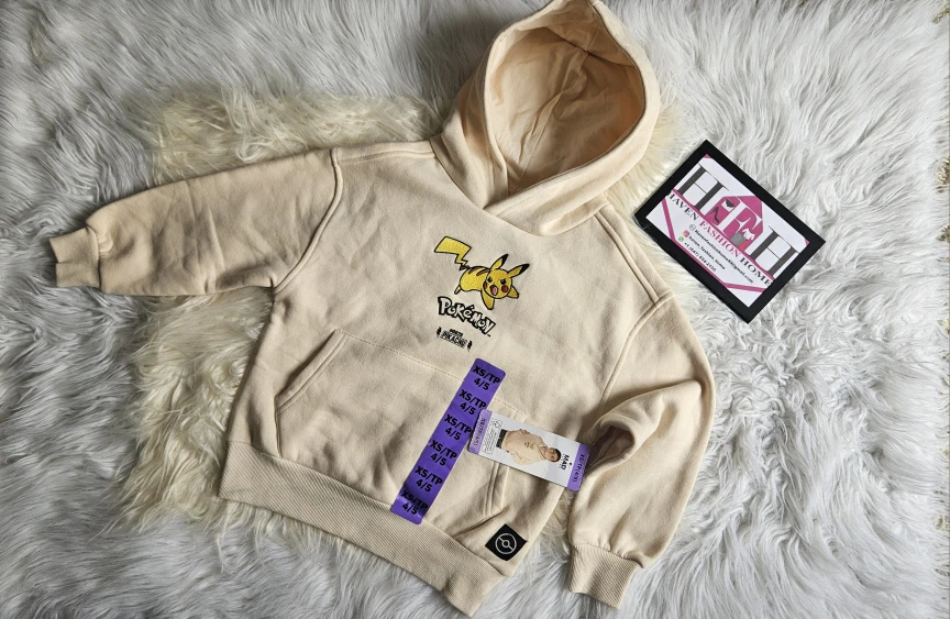 Pokémon Pikachu Hoodie - Size XS (4/5)