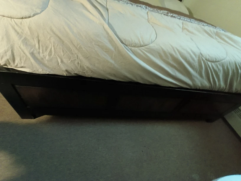 Queen Size Bed with Headboard & king size mattress - photo 4