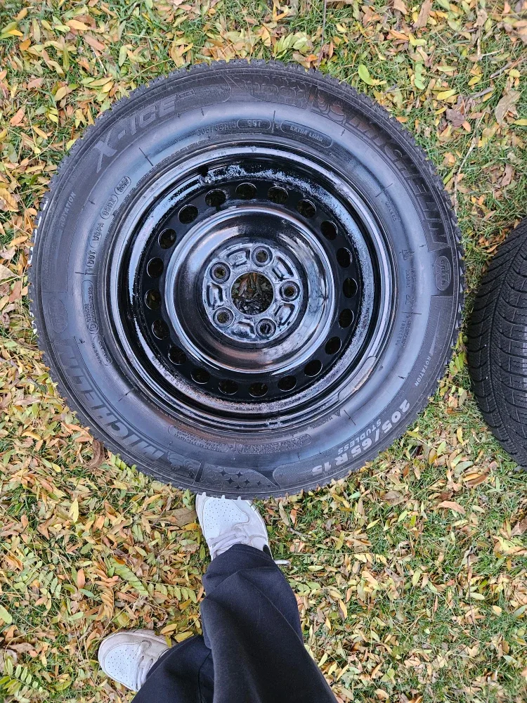 LIKE NEW Michelin X-Ice winter tires and rims. Honda Civic image indicator(6)