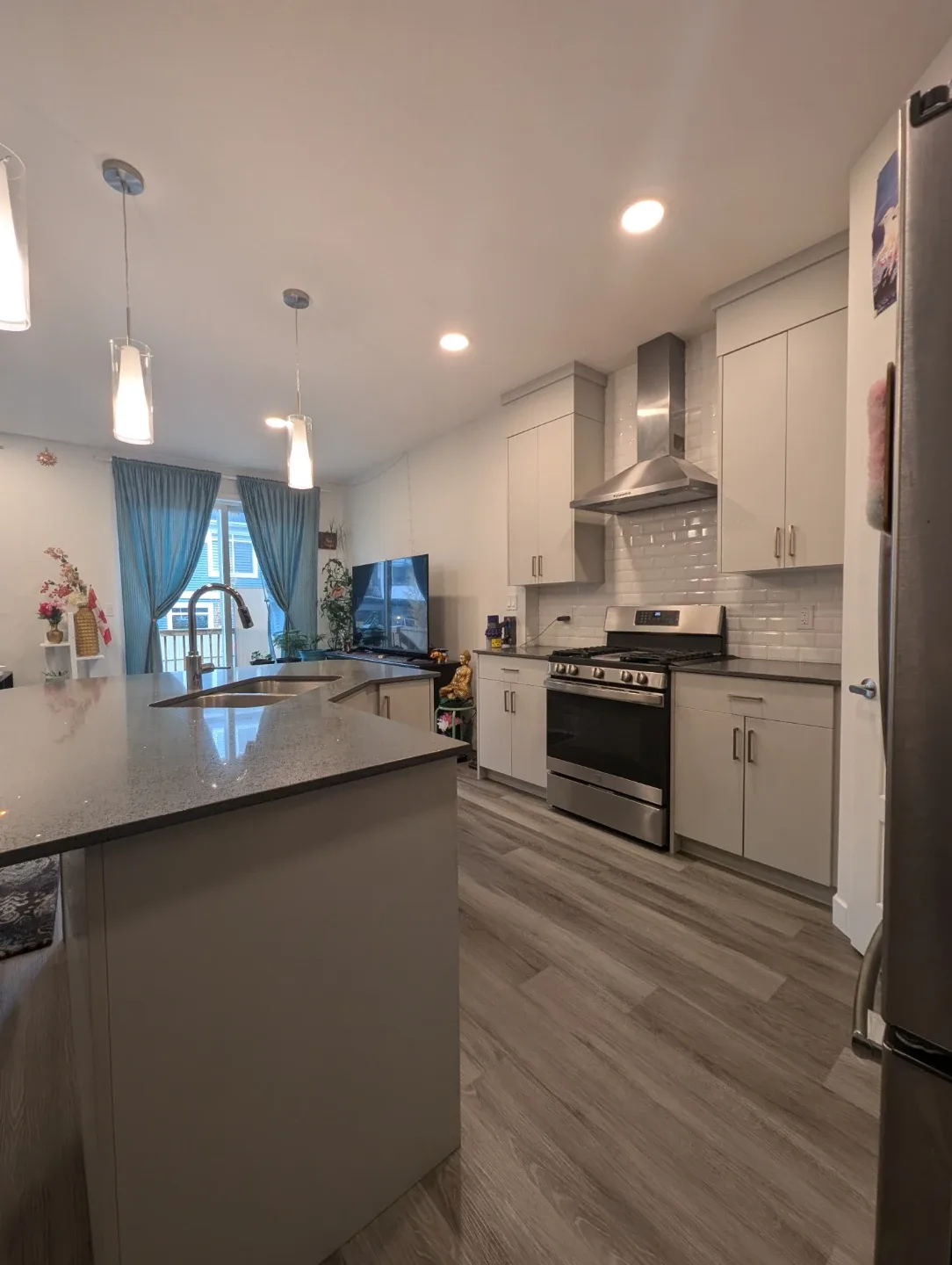 Duplex house for rent image indicator(6)