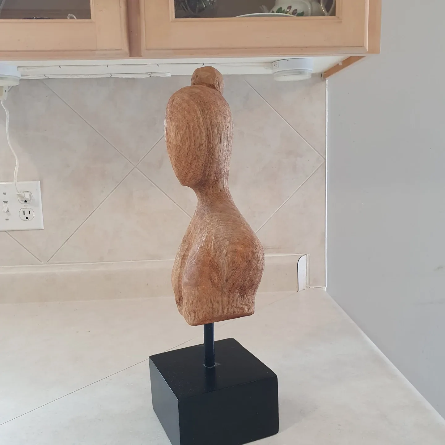 Wooden Sculpture image indicator(2)