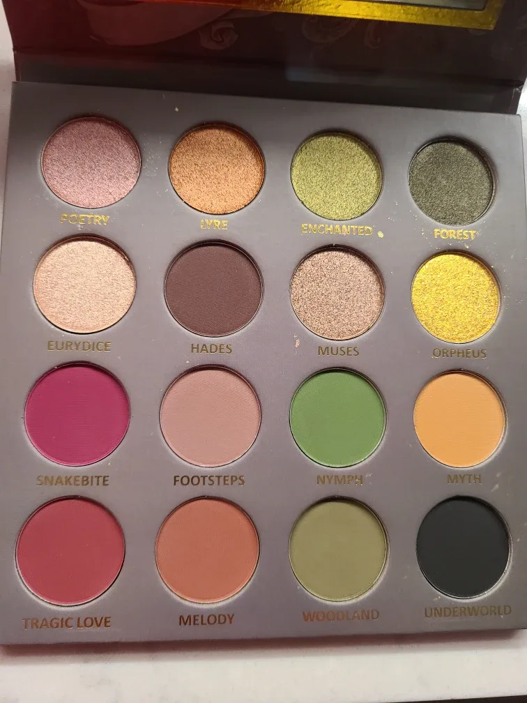 Lois Cosmetics Meet Me In The Underworld Eyeshadow Palette