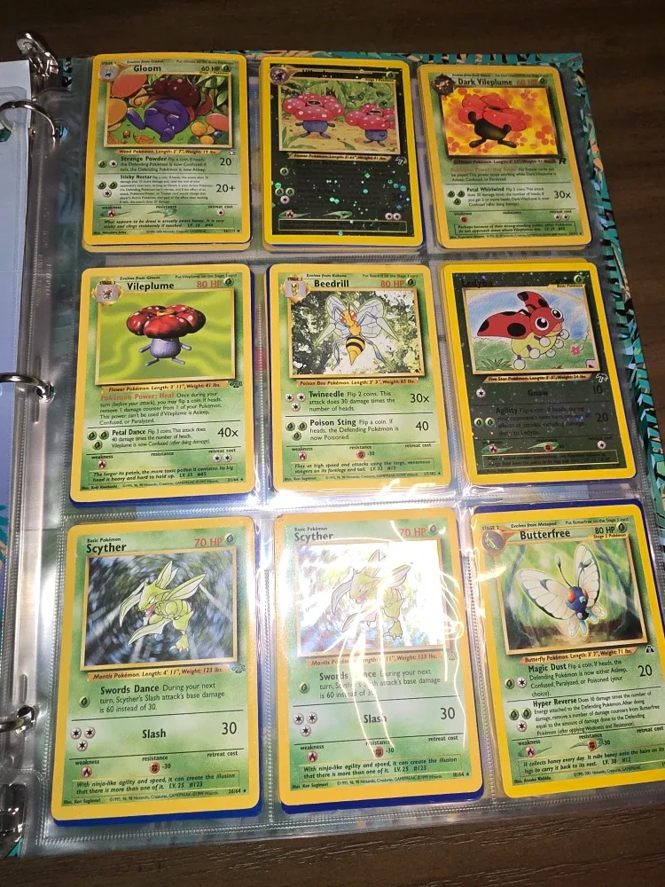 Pokémon Cards Southern Island collection + more image indicator(3)