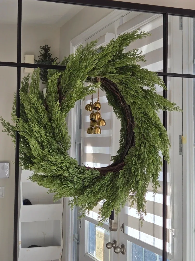 Green Cedar Wreath image indicator(2)