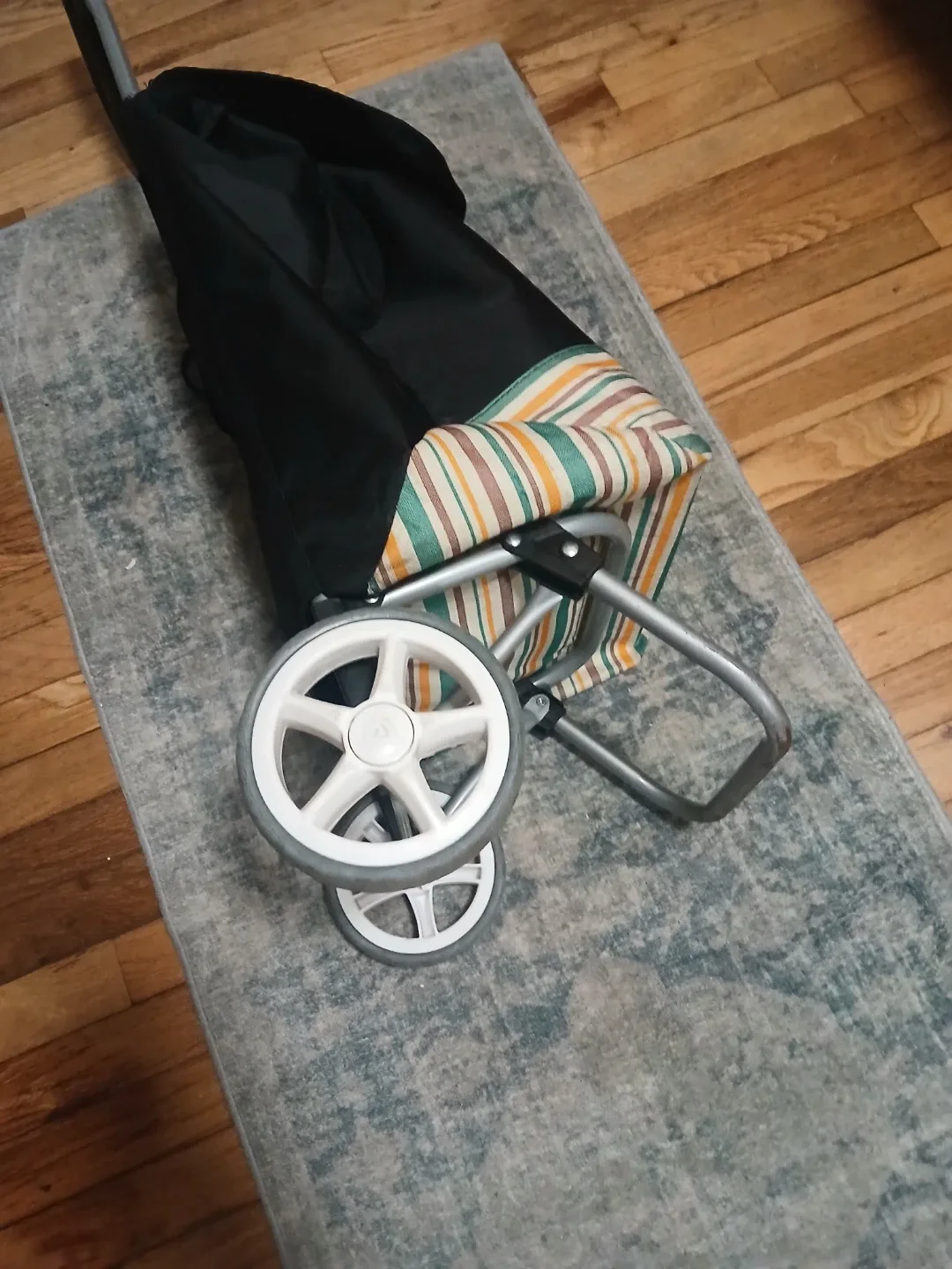 Rolling Shopping Cart - Black with Stripes image indicator(3)