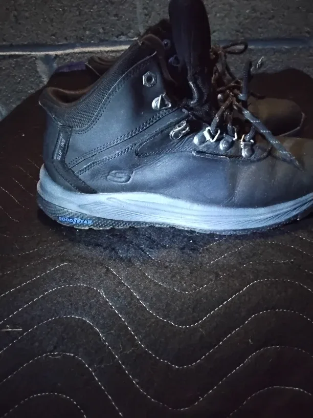 👟 Skechers WATERPROOF Hiking Boots - 8.5 US MEN'S/10 US WOMEN'S image indicator(4)