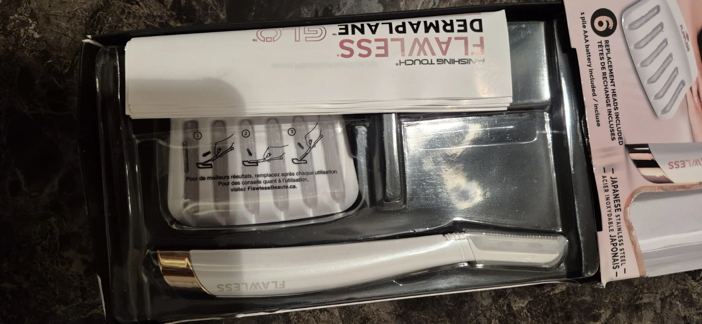 Finishing Touch Flawless Dermaplane Glo - New in Box - photo 2