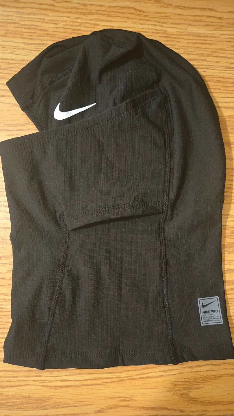 New Nike Pro Therma-FIT Football Hood image indicator(2)