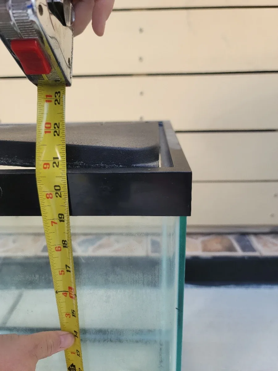 Used 48x12x21 Inch Fish Tank image indicator(3)