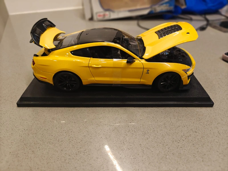 Maisto 2020 Mustang Shelby GT500 1:18 Scale - photo 4