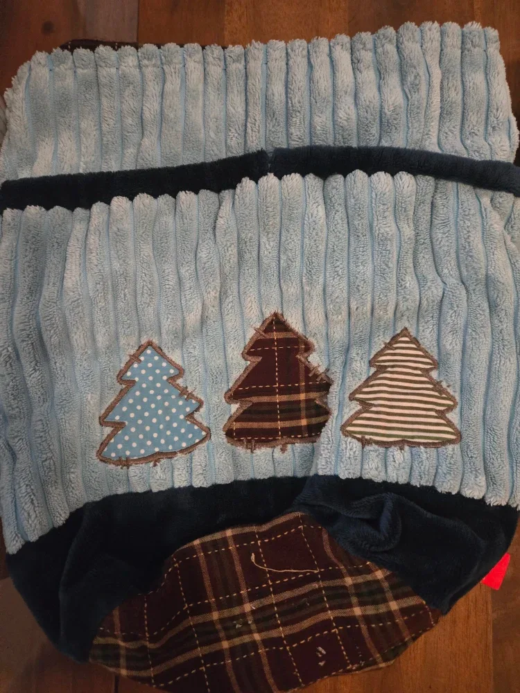 Blue Christmas Tree Drawstring Gift Bag image indicator(3)