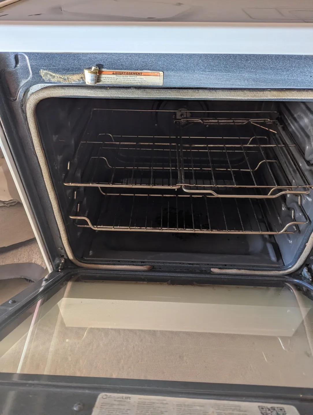 White GE Electric Range image indicator(2)