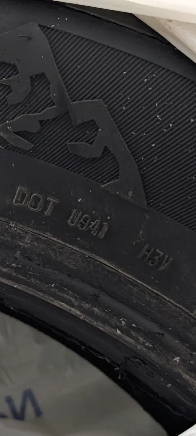 Full set Hercules Avalanche X-Treme winter Tire 225/60R17 image indicator(2)