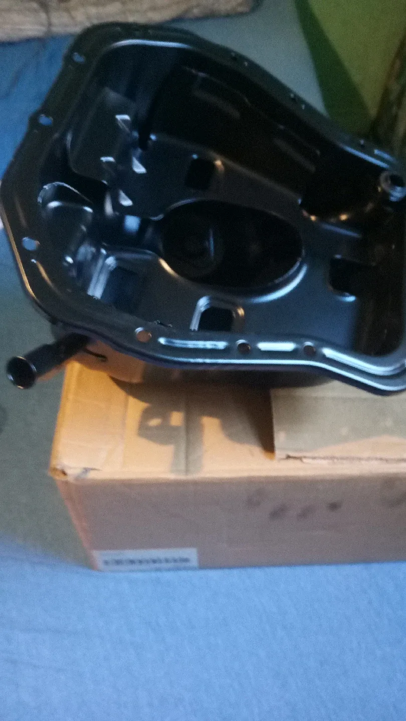 Subaru Forester REPN311303 Black Oil Pan image indicator(3)