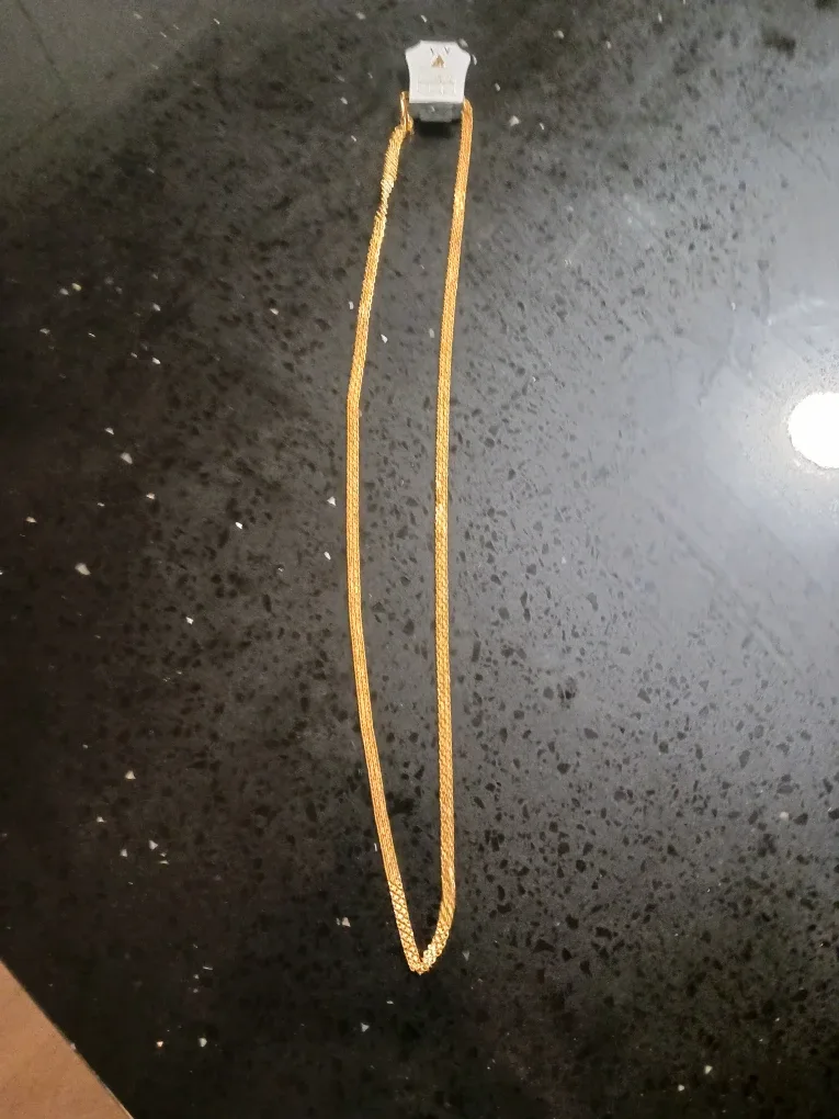 Gold Chain Necklace image indicator(3)