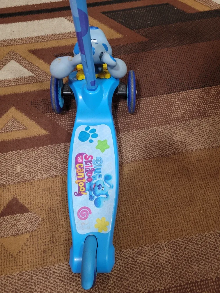 Blue's Clues 3-Wheel Scooter