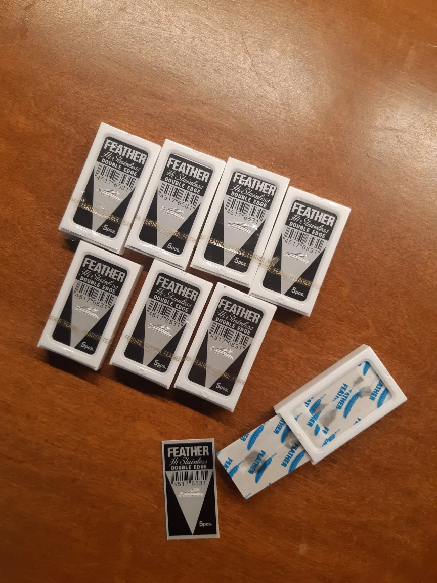 Feather Hi-Stainless Double Edge Razor Blade bundle - photo 4