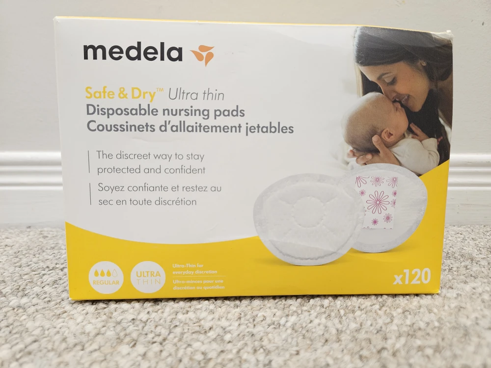 Medela Breast Pump Set with Accessories - photo 4