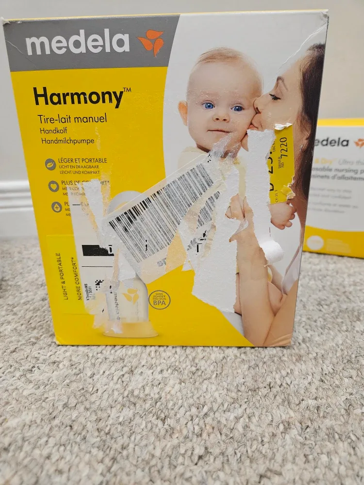 Medela Breast Pump Set with Accessories image indicator(5)