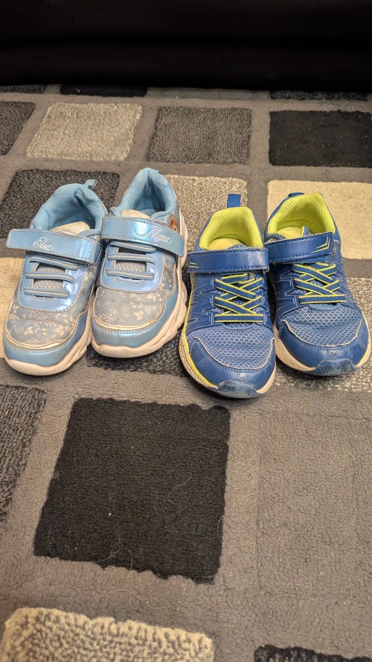 Kids' Shoes - Frozen & Blue Sneakers size 11