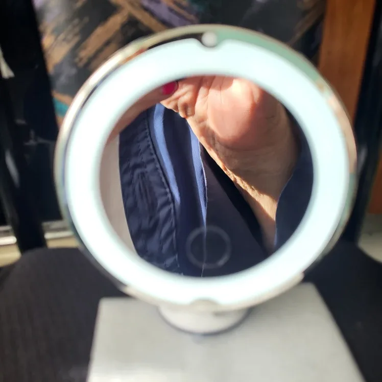 BEAUTURAL LED Lighted Makeup Mirror 10X Magnification image indicator(8)