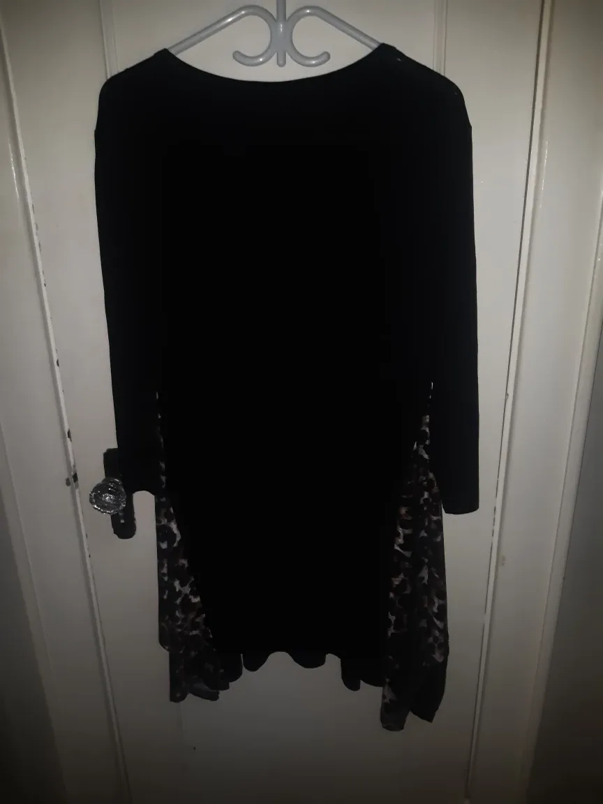Cherie Bliss Black Leopard Print Tunic image indicator(2)