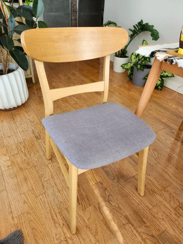 1 Wooden Dining Table + 4 Chairs with Gray Cushions image indicator(3)