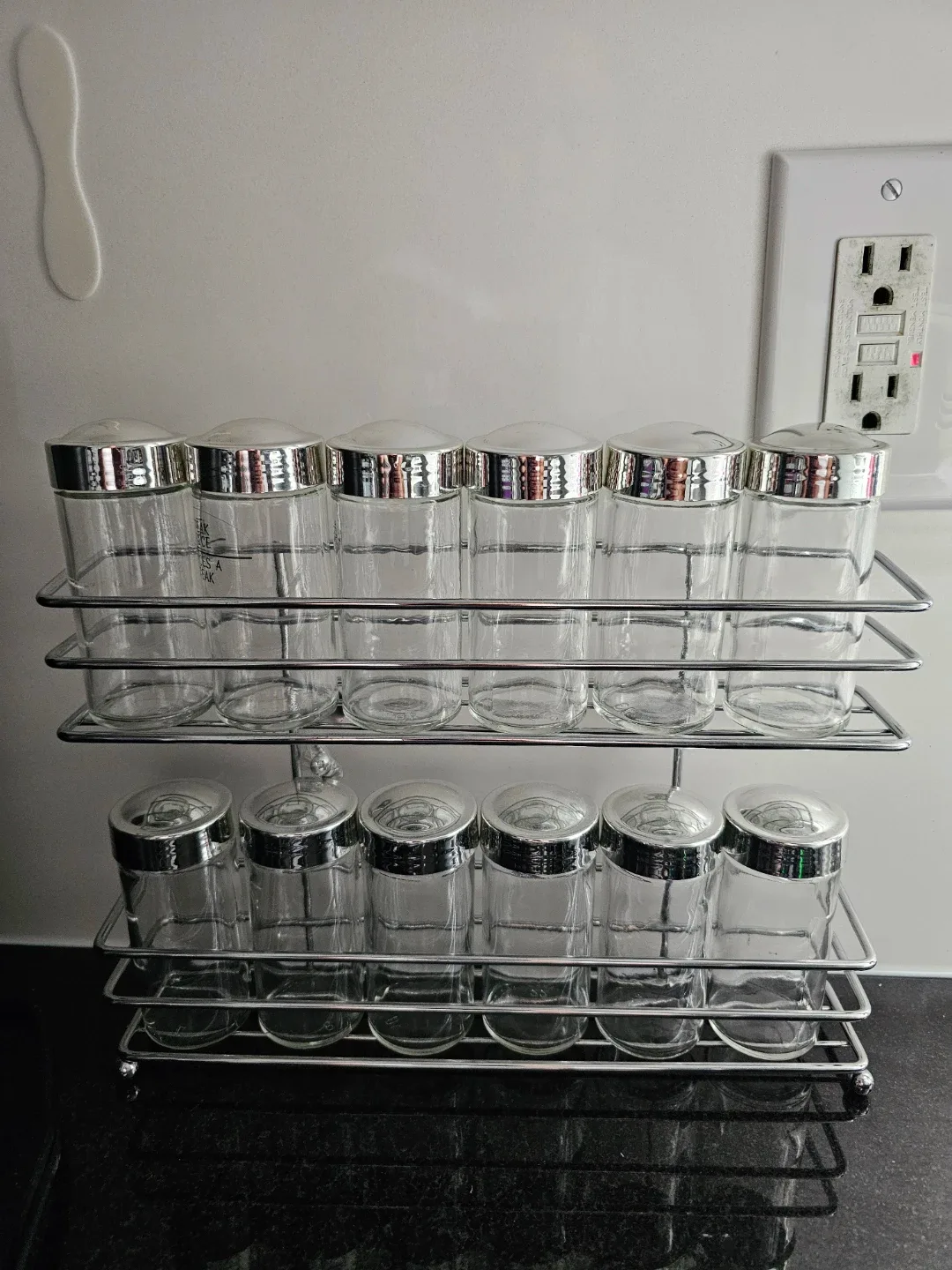 Spice Rack with Jars image indicator(2)