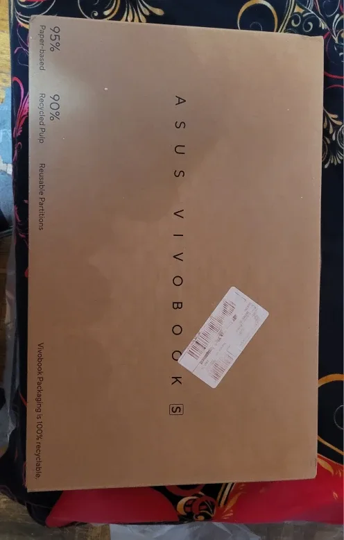 ASUS Vivobook S16 S5606M 16" OLED Display 120Hz image indicator(7)