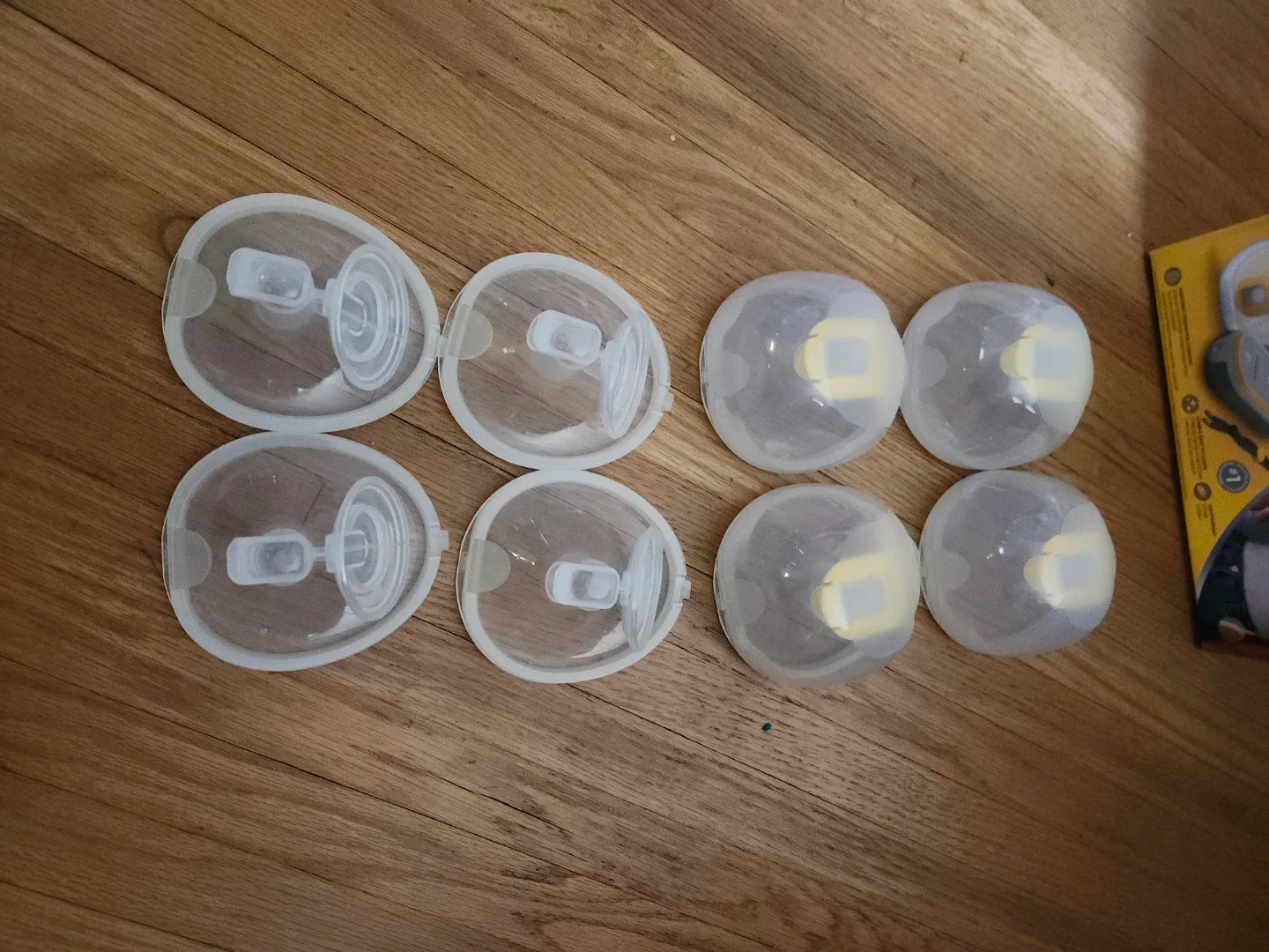 Medela Freestyle Double Electric Breast Pump - Like New! image indicator(2)