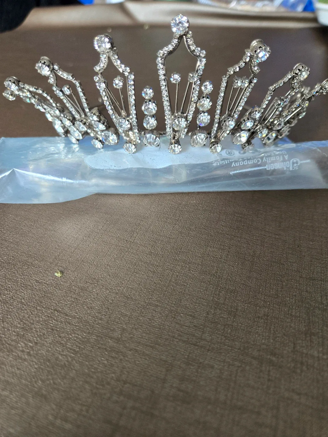 Silver Rhinestone Tiara image indicator(2)