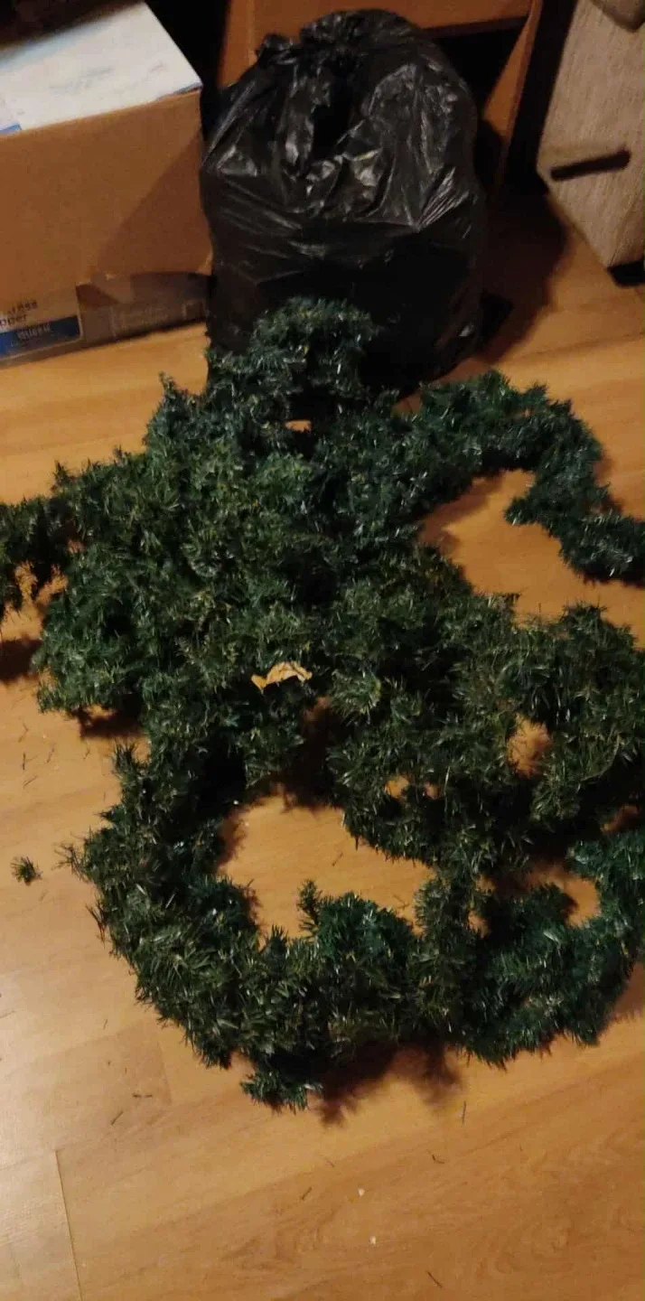 Christmas Garland image indicator(2)